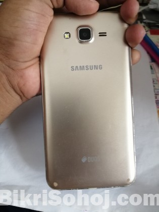 Samsung Galaxy J7